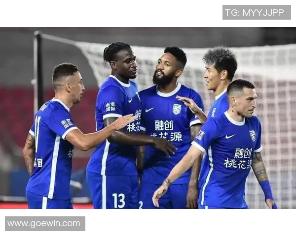 武汉足球队强势领跑联赛积分榜积分达到71分展现冠军实力